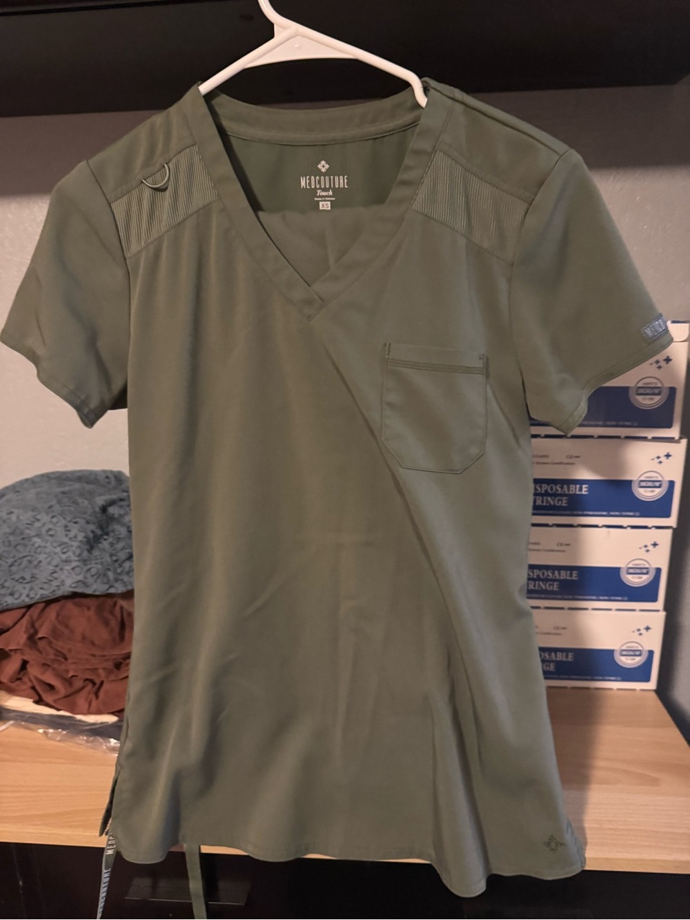 Med Couture Men’s Olive V-Neck Scrub Top and jogger pants